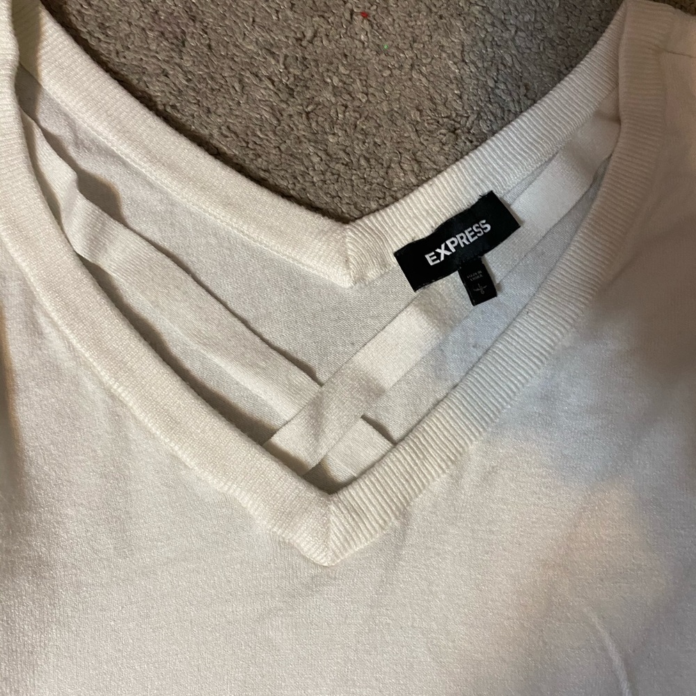 Express Sweater - Picture 2 of 4
